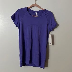 Nwt lululemon size 10 swift tech short sleeve 2.0